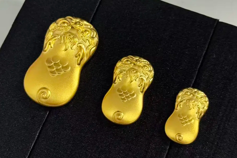 上海菜百黄金回收价格一夜暴跌近40元!内行人揭秘:这样卖金才能少亏几万