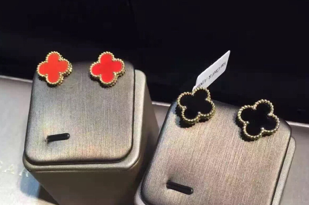 透明可溯源:厦门梵克雅宝首饰回收怎么选?三十年老店交易全流程解析